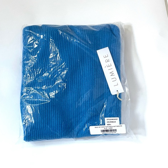 NEW Ready Set Snow Turtleneck Knit Sweater - Blue Size Large - Picture 8 of 10